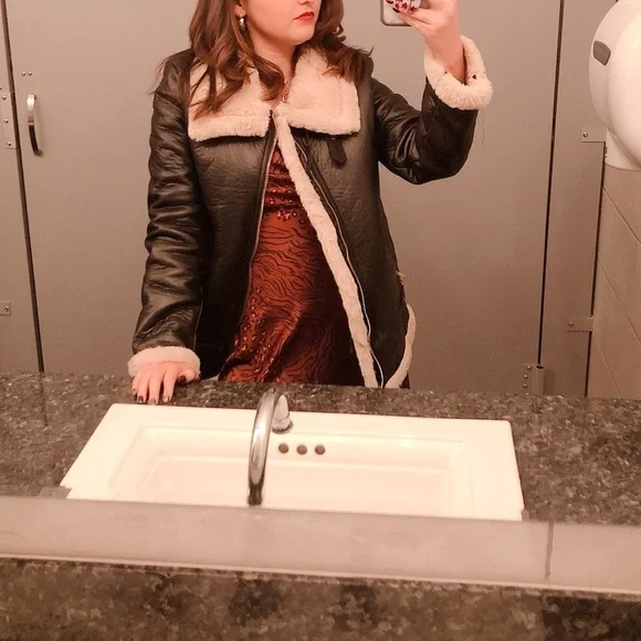 Winter black coat - Picture 3 of 4